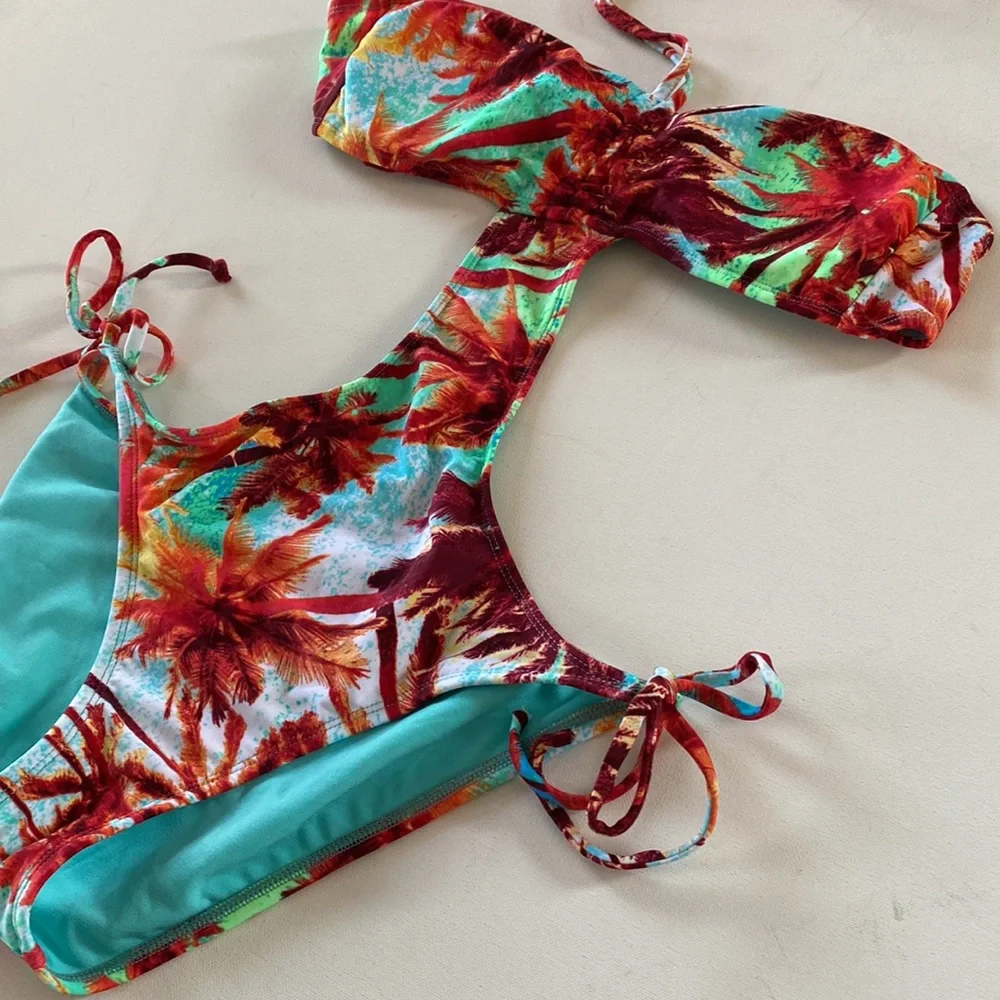 Surfside floral cut